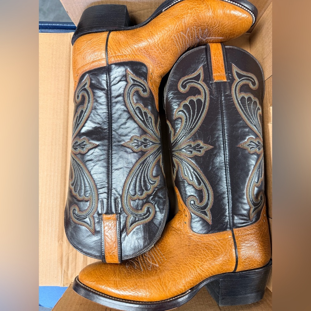 Two-Tone Embroidered Western Cowboy Boots
